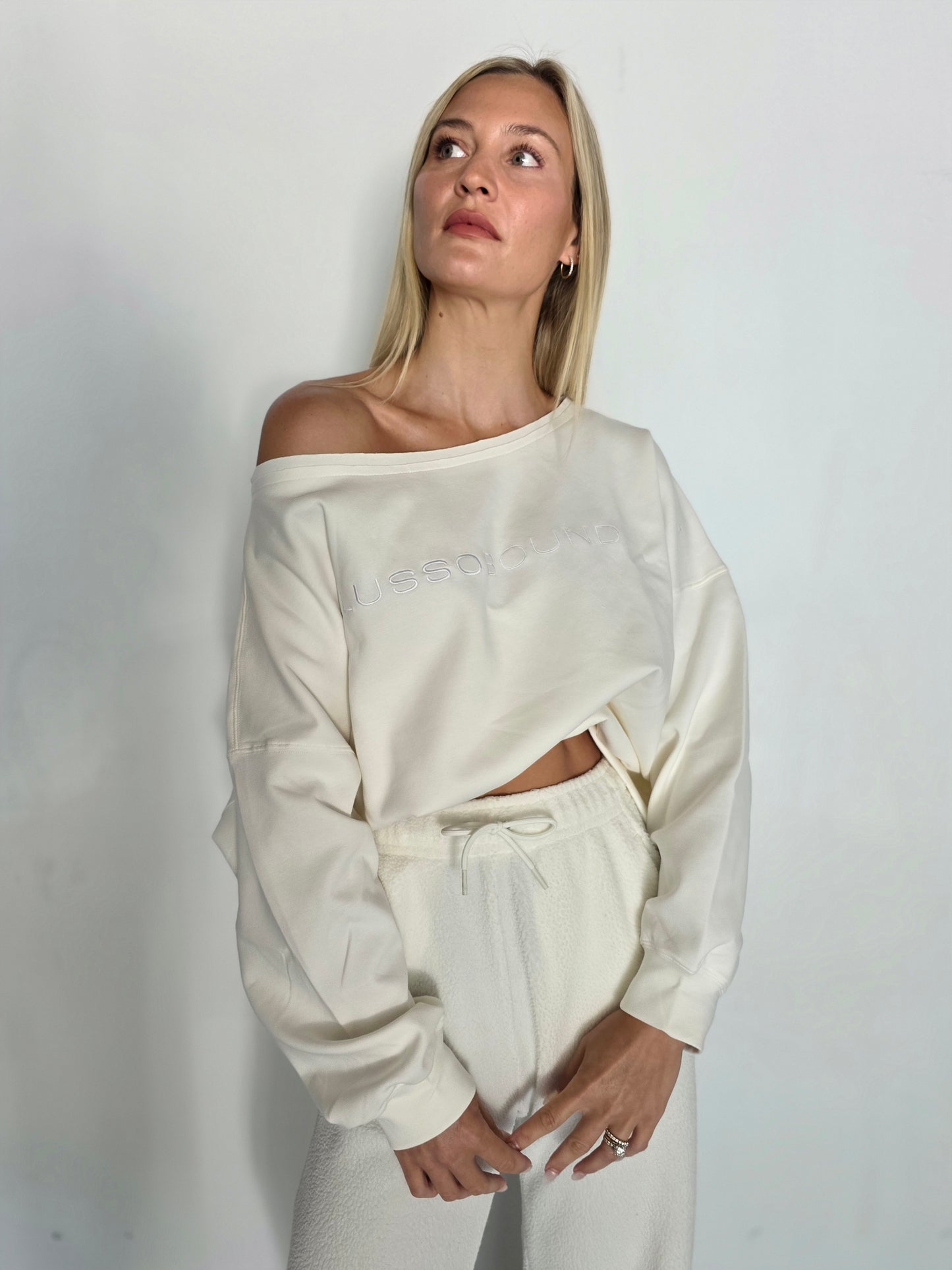 The Layover Off-Shoulder Sweater - White