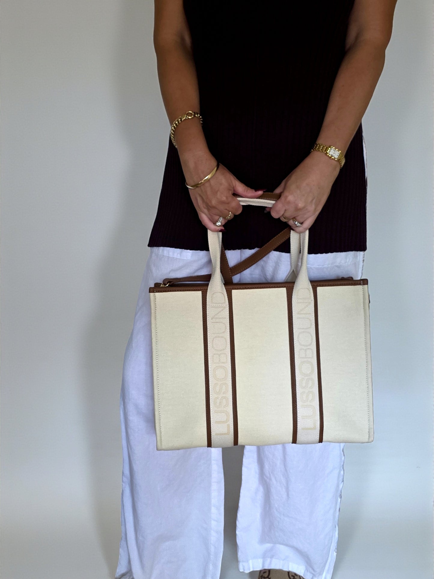 The Canvas Traveller Tote
