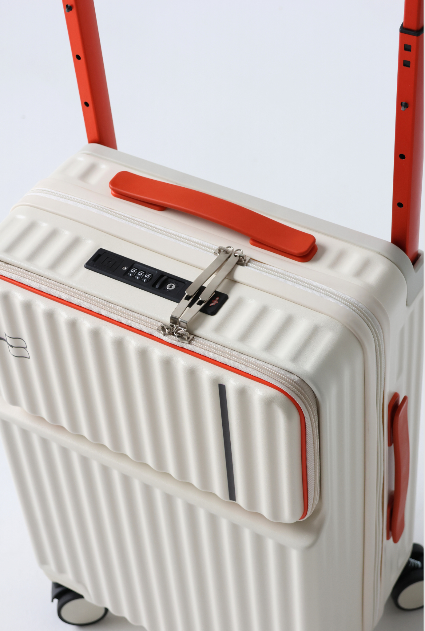 The Jetsetter Urban Elite