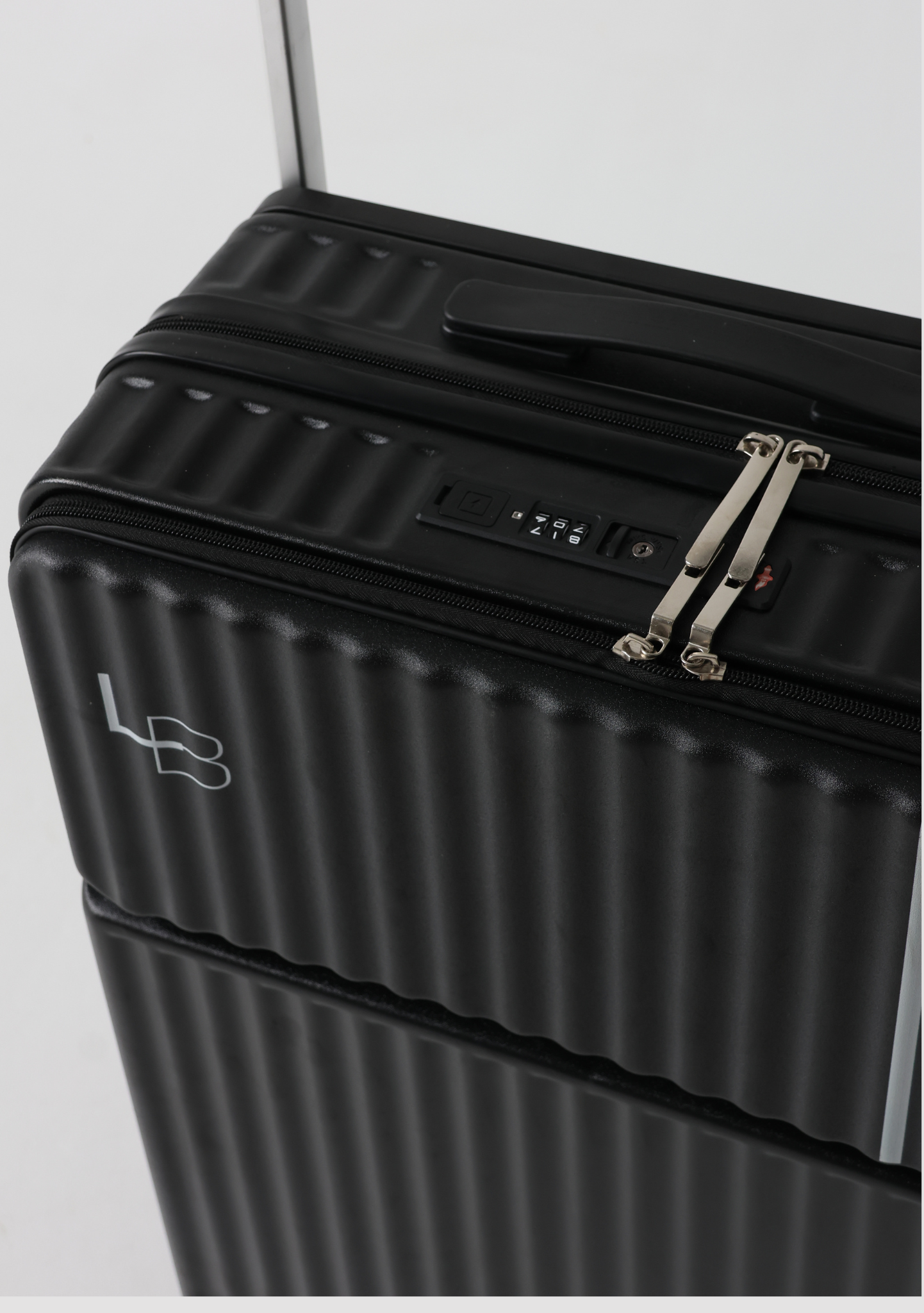 The Jetsetter Urban Elite