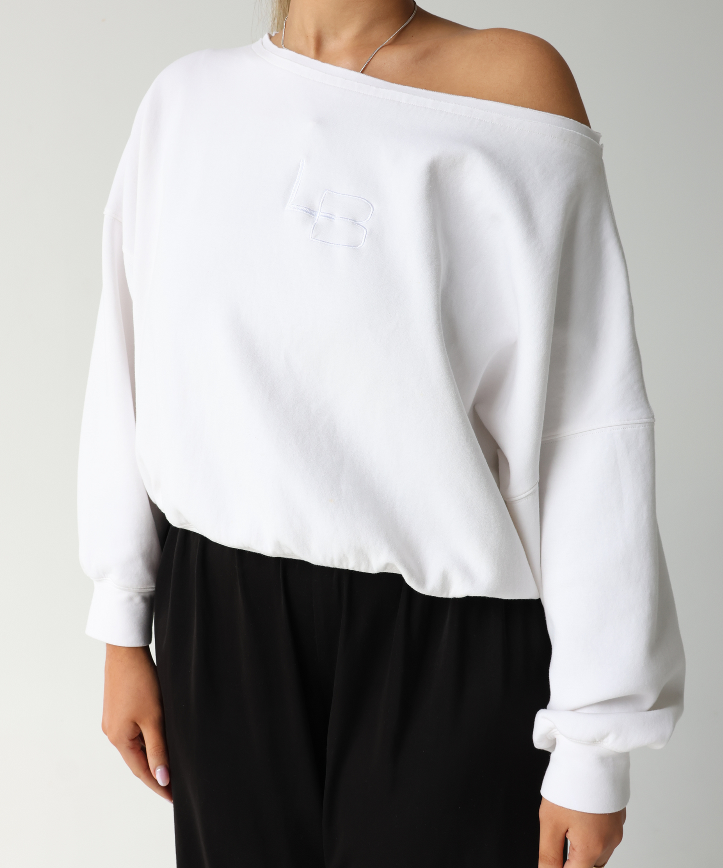 The Layover Off-Shoulder Sweater - White