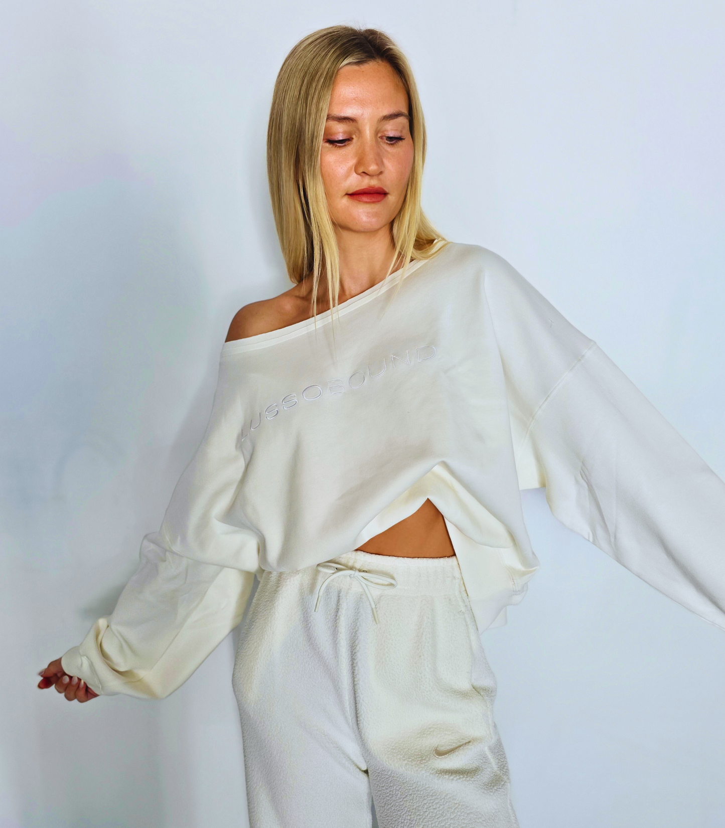 The Layover Off-Shoulder Sweater - White