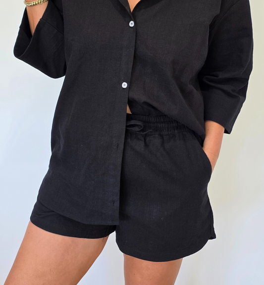 The Women's Como Shorts - Black