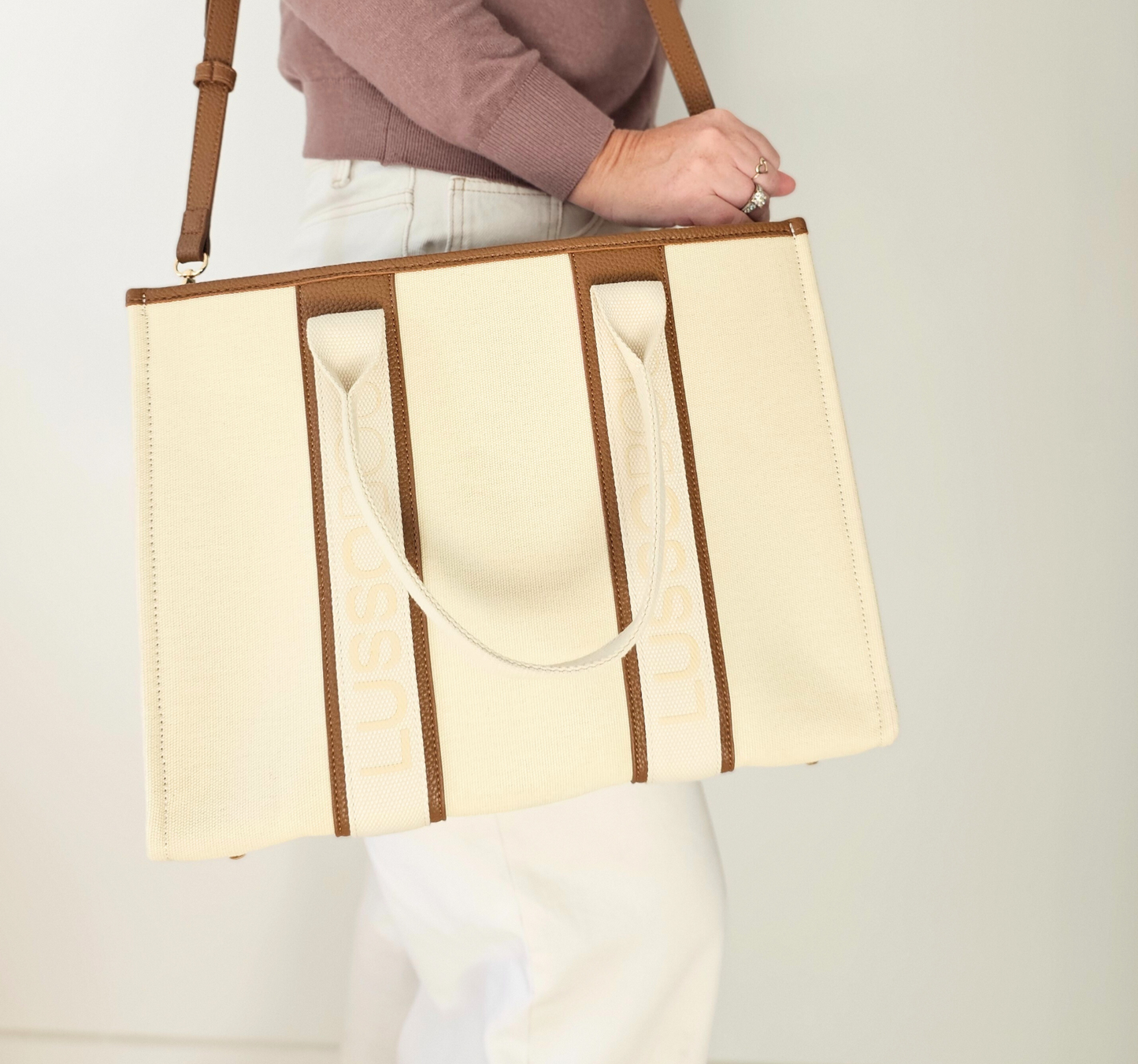 The Lusso Traveller Tote - Chocolate