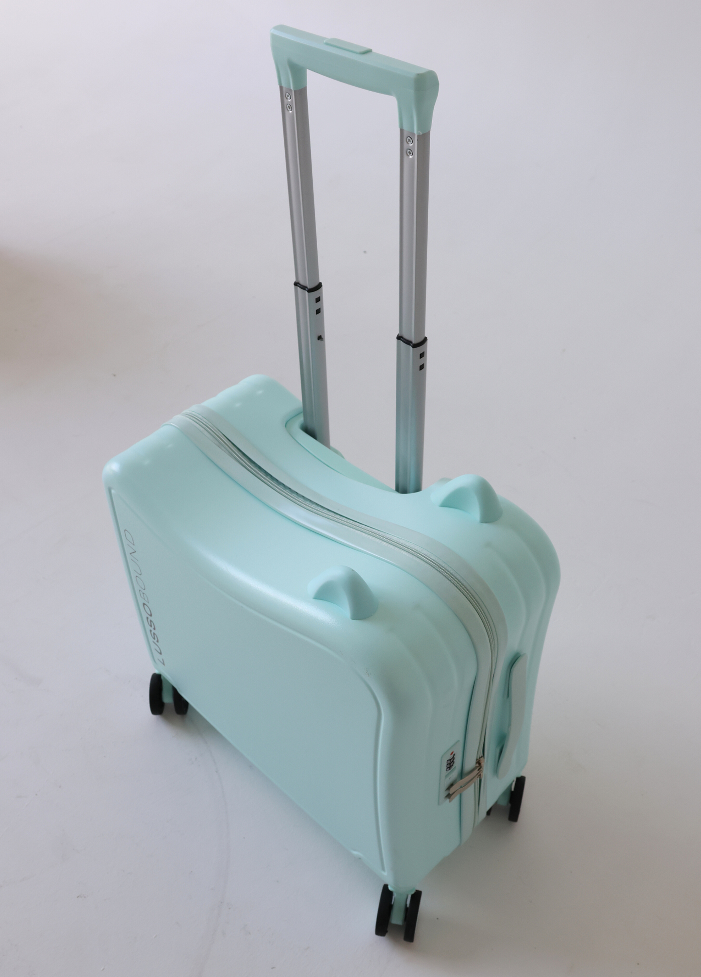 The Little Bound Voyager Elite