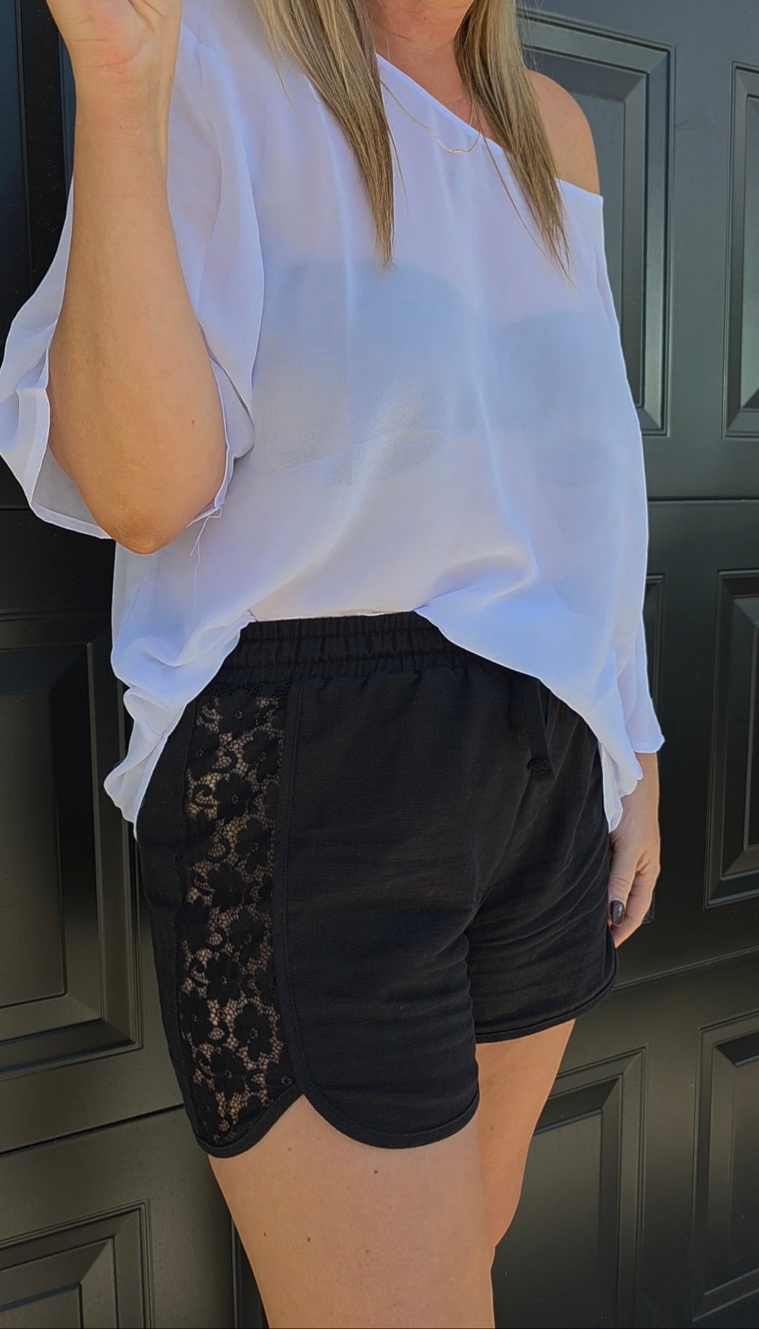 The Women's Lace Como Shorts